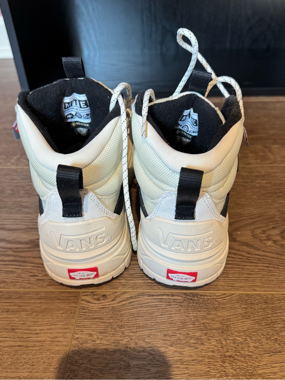 Vans Ultrarange Hiking Boots - Picture 5 of 10
